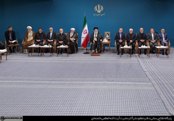 بیانات رهبری در اولین دیدار با دولت چهاردهم